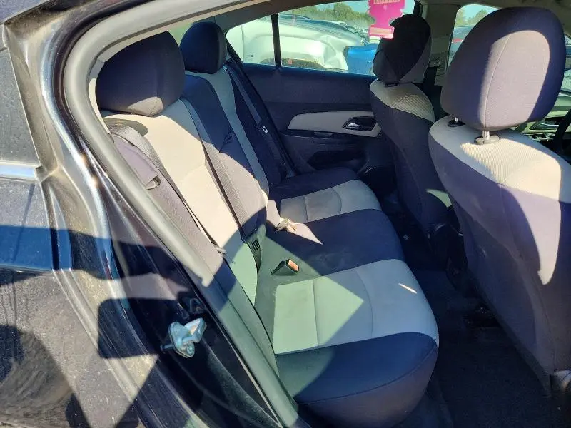 2012 CHEVROLET CRUZE LS  