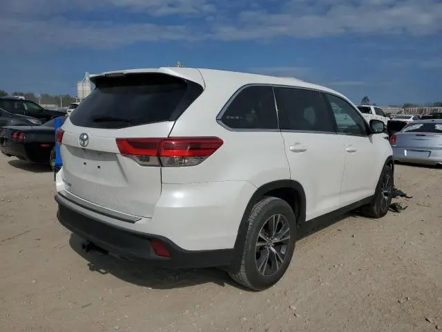 2019 TOYOTA HIGHLANDER LE  