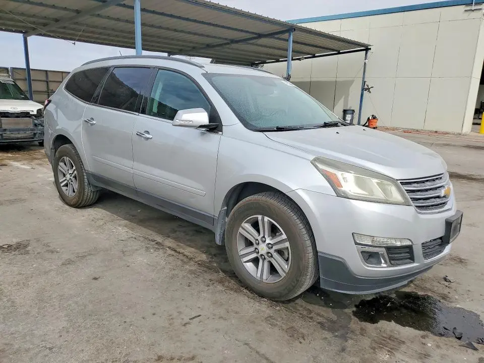 2015 CHEVROLET TRAVERSE LT  
