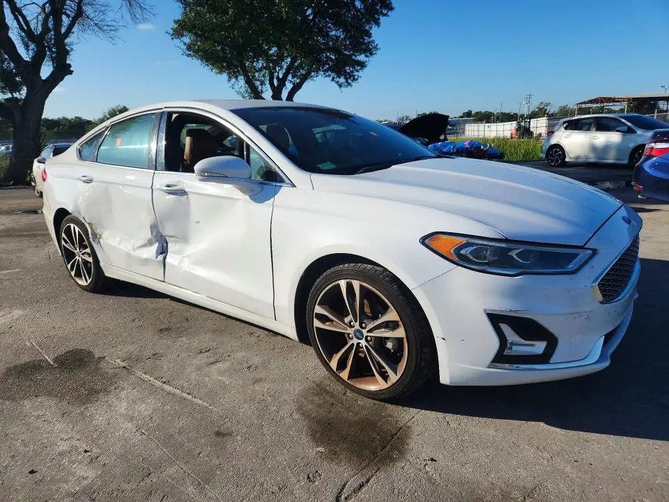 2019 FORD FUSION TITANIUM  
