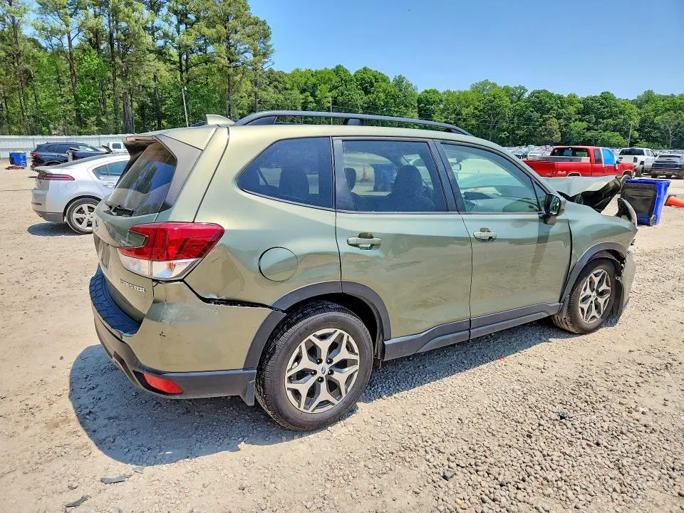 2019 SUBARU FORESTER PREMIUM  