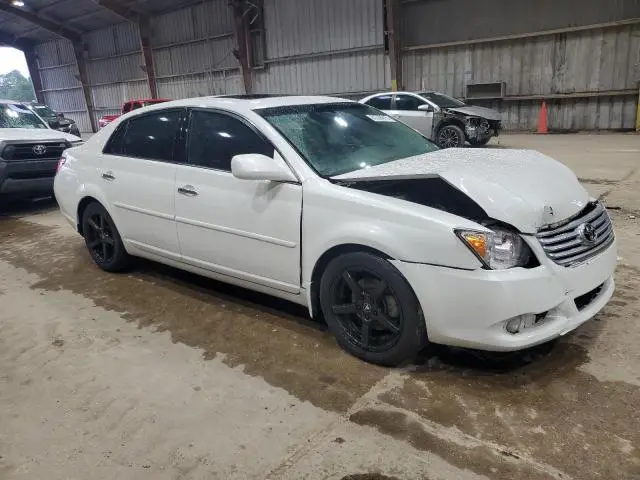 2010 TOYOTA AVALON XL