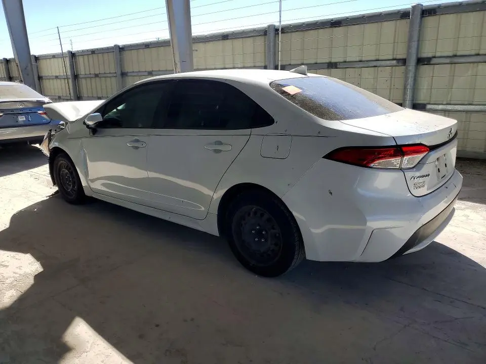 2021 TOYOTA COROLLA LE  