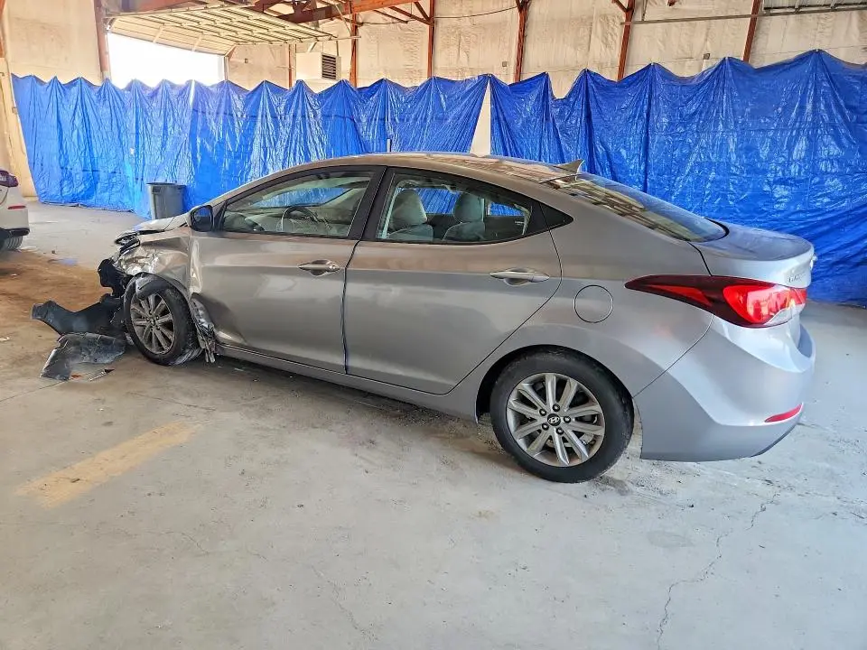 2014 HYUNDAI ELANTRA SE  