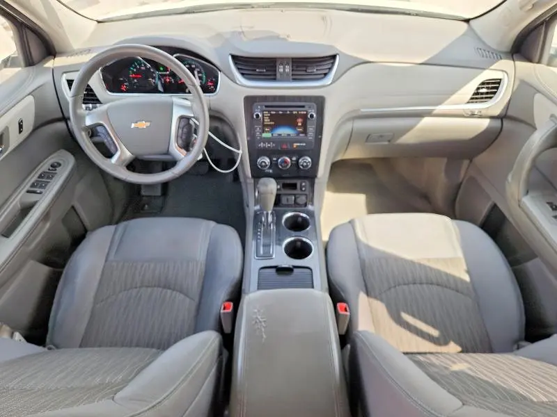 2015 CHEVROLET TRAVERSE LT  