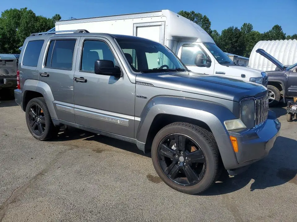 2012 JEEP LIBERTY JET  
