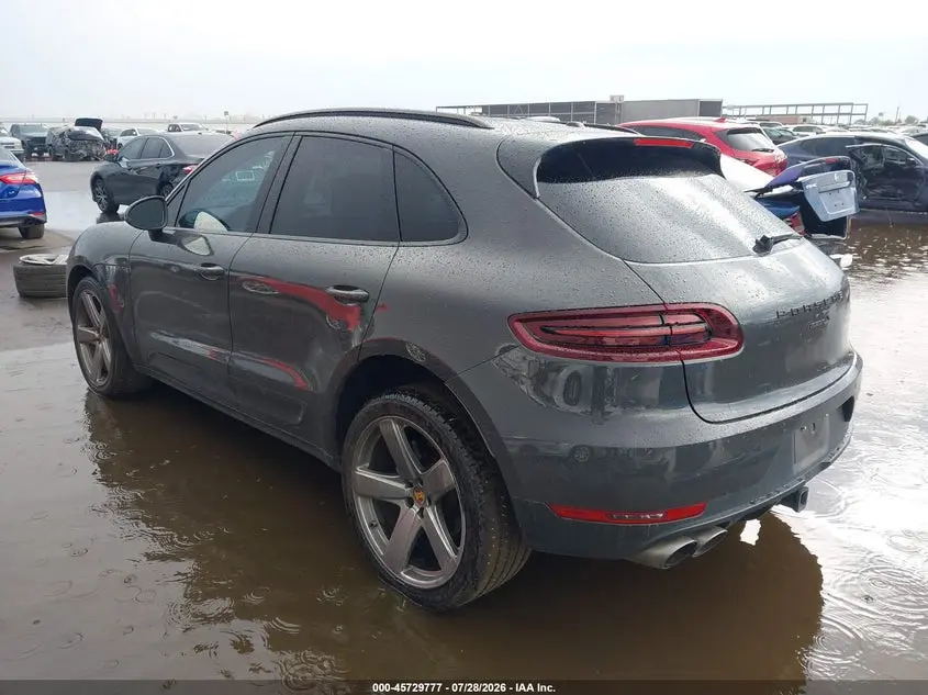 2018 PORSCHE MACAN S