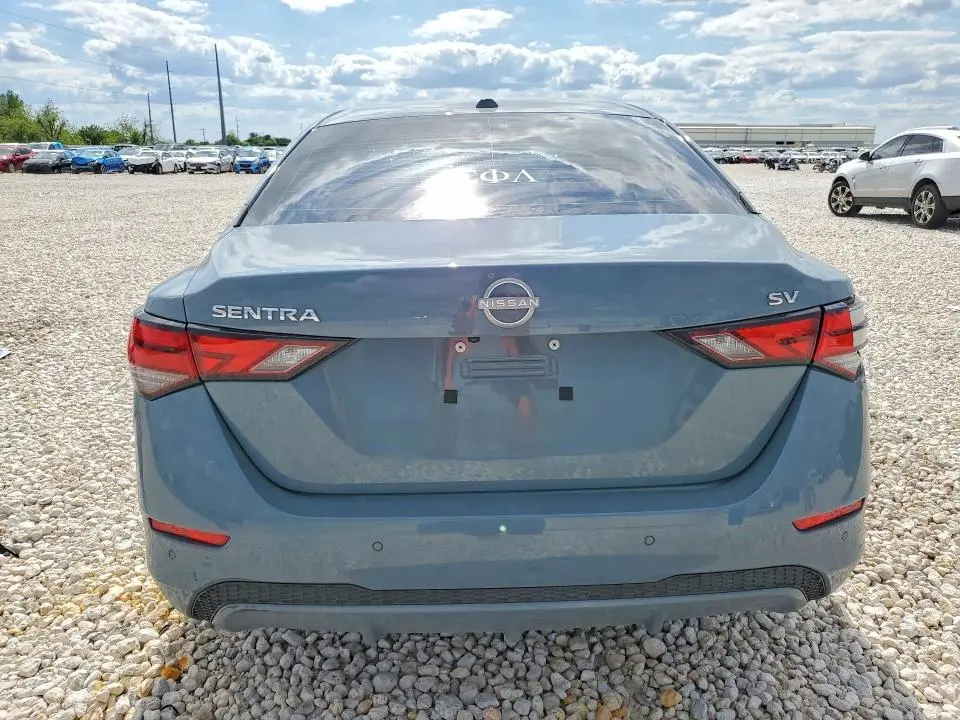 2024 NISSAN SENTRA SV  
