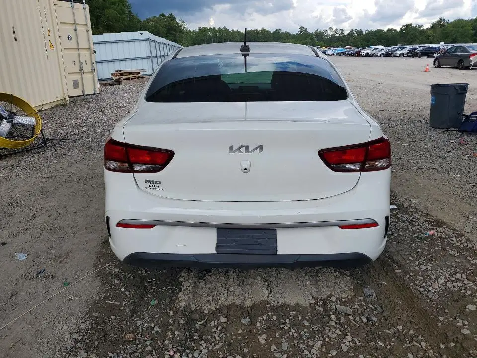 2023 KIA RIO LX  