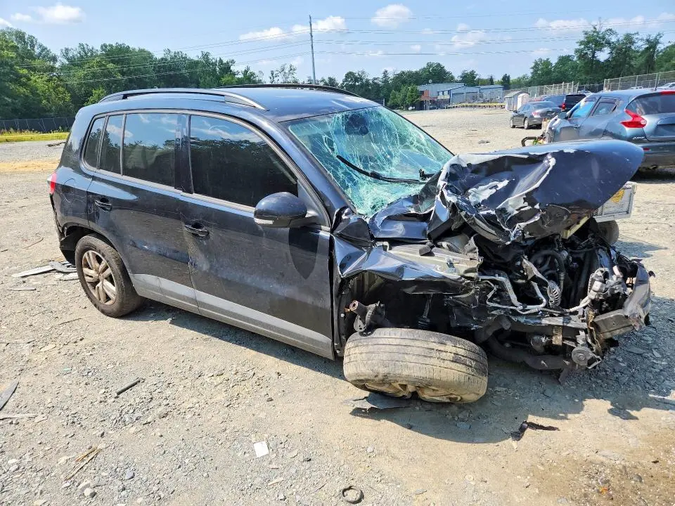 2017 VOLKSWAGEN TIGUAN S  