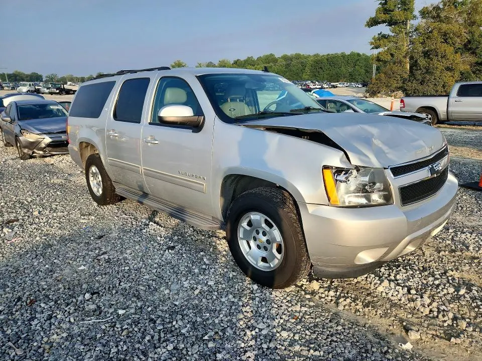 2011 CHEVROLET SUBURBAN C1500 LT  