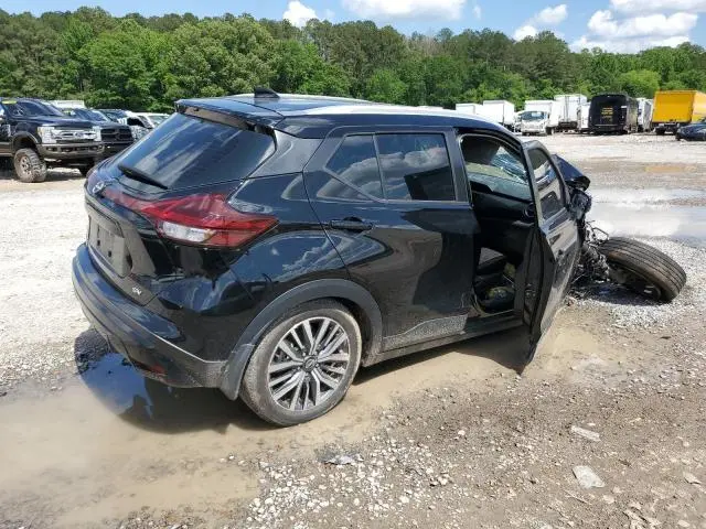 2024 NISSAN KICKS SV  