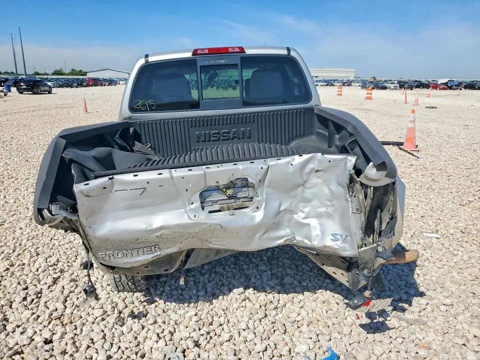 2016 NISSAN FRONTIER SV  