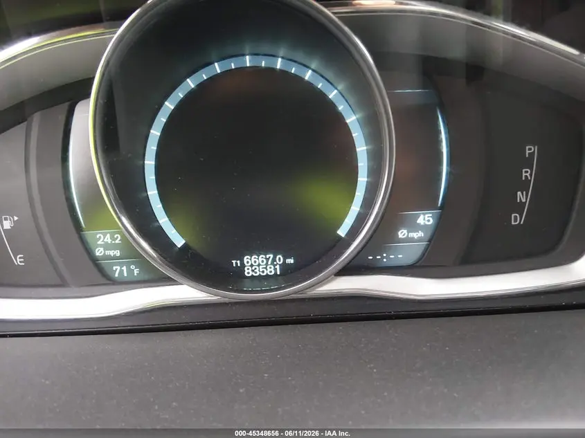 2015 VOLVO XC70 3.2 PREMIER