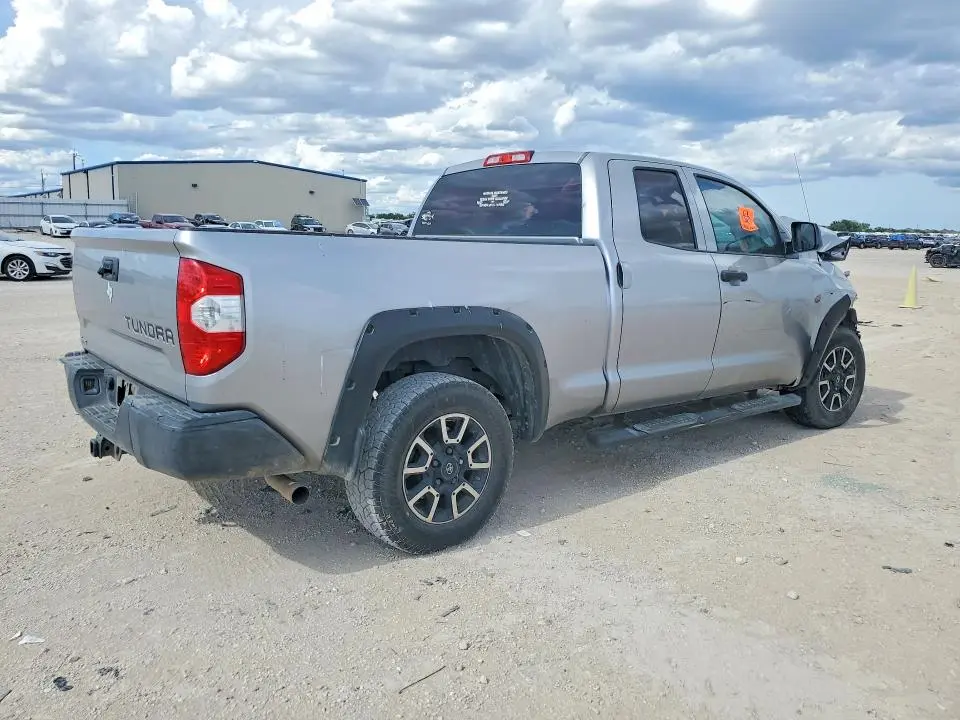 2015 TOYOTA TUNDRA SR  
