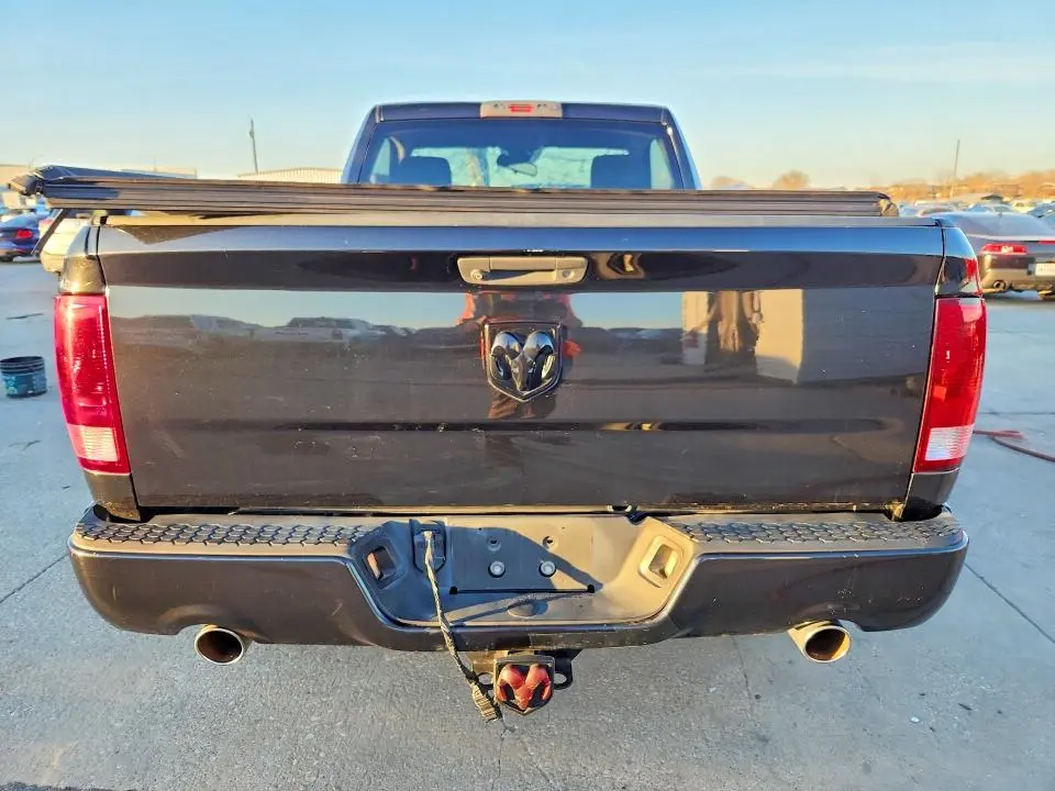 2016 RAM 1500 ST  