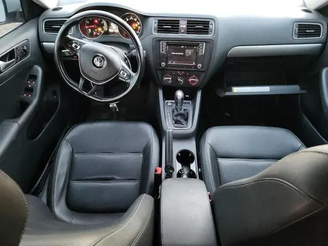 2018 VOLKSWAGEN JETTA SE  