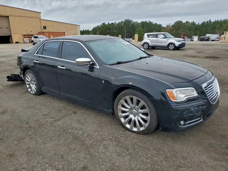 2013 CHRYSLER 300   