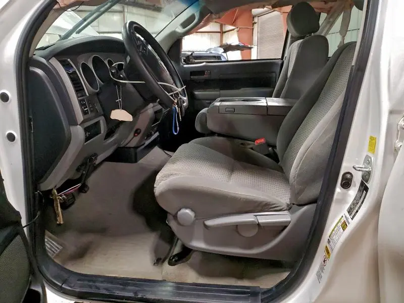 2011 TOYOTA TUNDRA CREWMAX SR5  