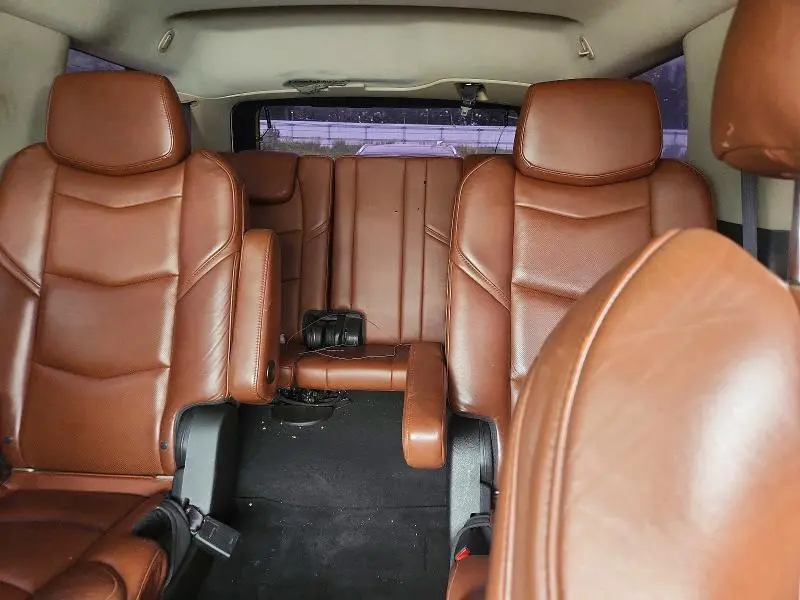 2017 CADILLAC ESCALADE 4WD LUXURY