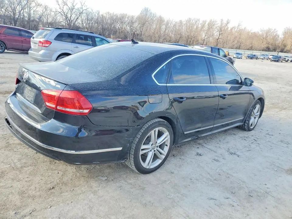 2013 VOLKSWAGEN PASSAT SEL  