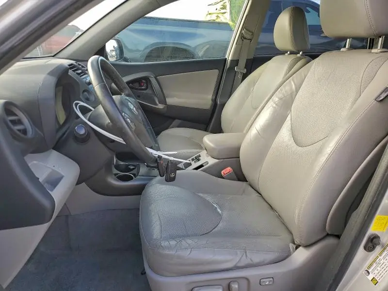 2011 TOYOTA RAV4 LIMITED  
