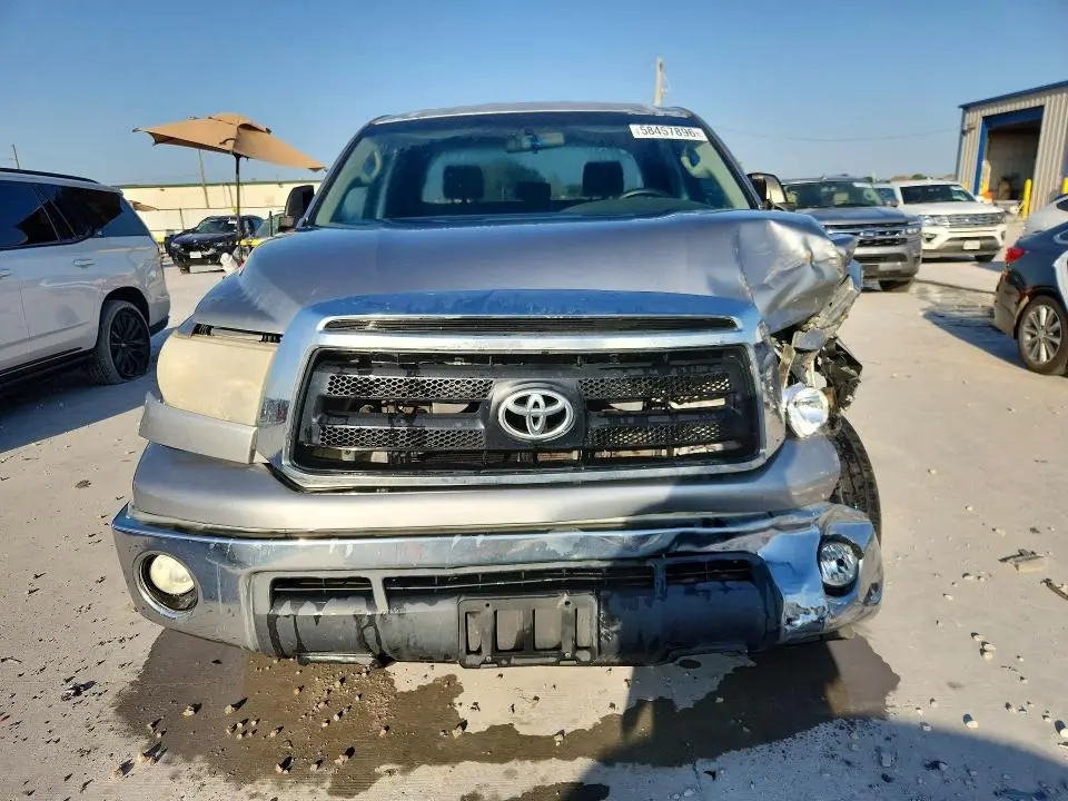 2011 TOYOTA TUNDRA DOUBLE CAB SR5  