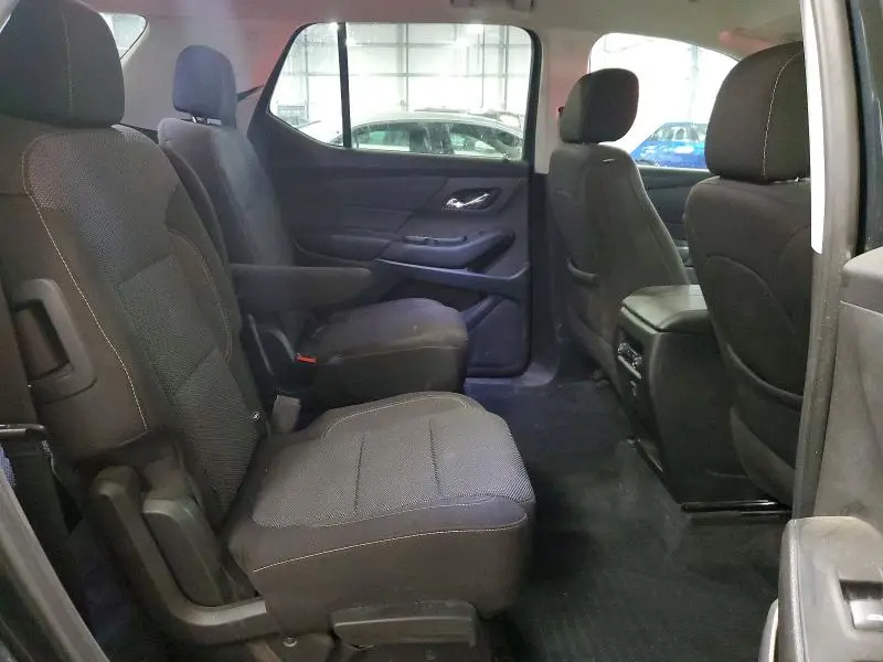 2021 CHEVROLET TRAVERSE LT  