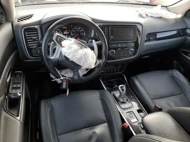 2018 MITSUBISHI OUTLANDER SE