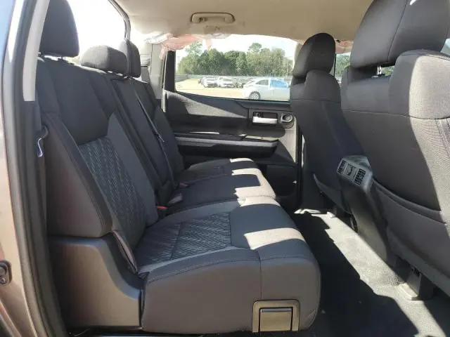 2021 TOYOTA TUNDRA CREWMAX SR5  