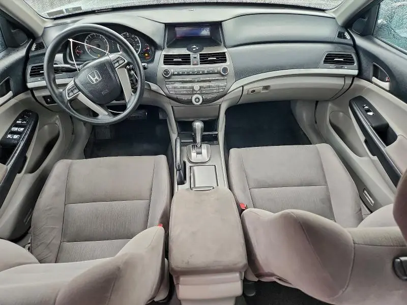 2011 HONDA ACCORD LX  