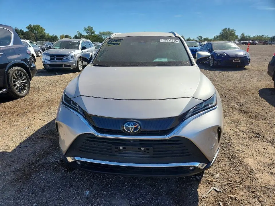 2022 TOYOTA VENZA LIMITED  