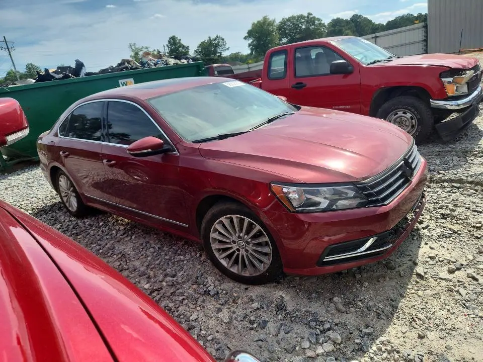 2017 VOLKSWAGEN PASSAT SE  