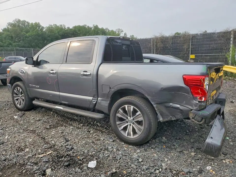 2017 NISSAN TITAN SL  