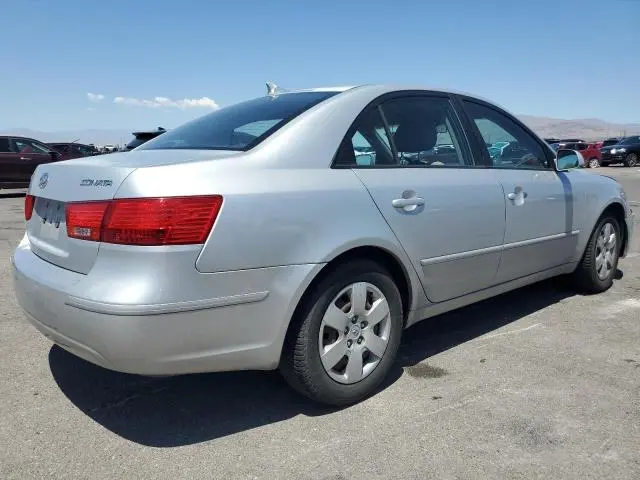 2010 HYUNDAI SONATA GLS  