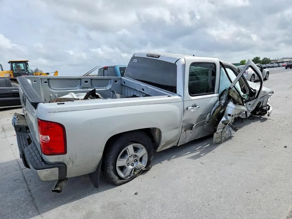 2011 CHEVROLET SILVERADO C1500 LT  