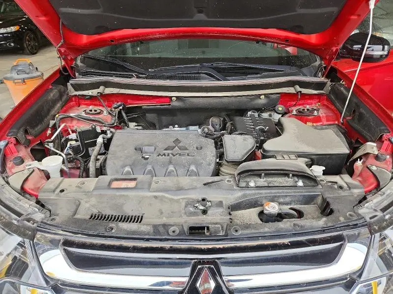 2018 MITSUBISHI OUTLANDER SE  