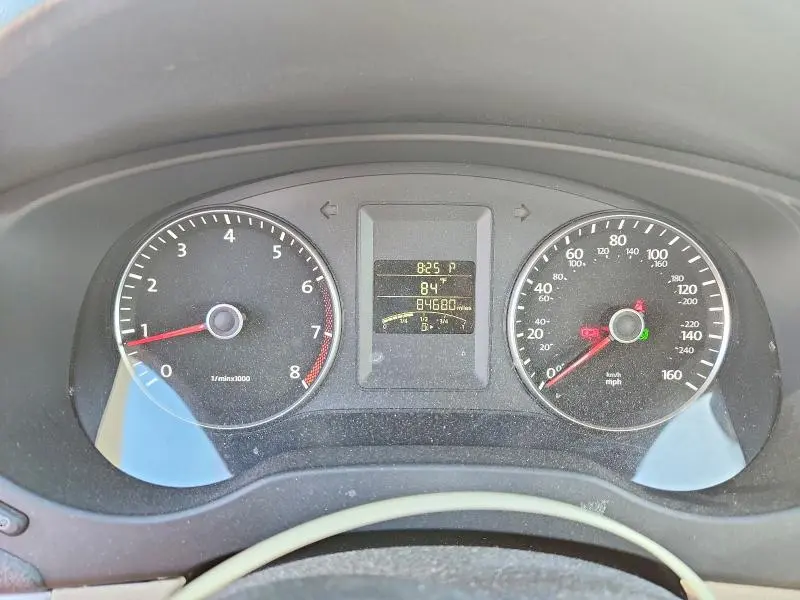 2013 VOLKSWAGEN JETTA SE  