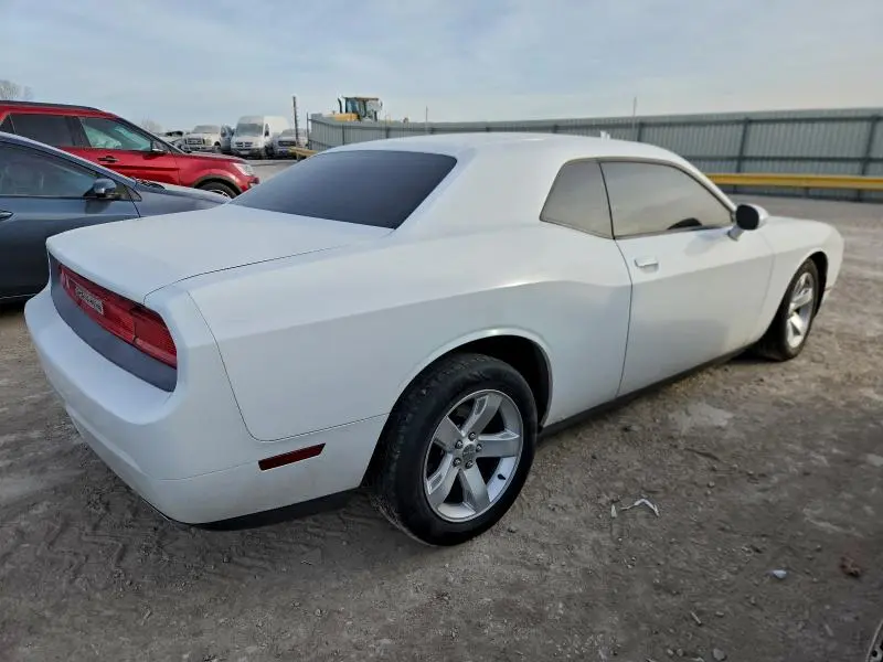 2013 DODGE CHALLENGER SXT  