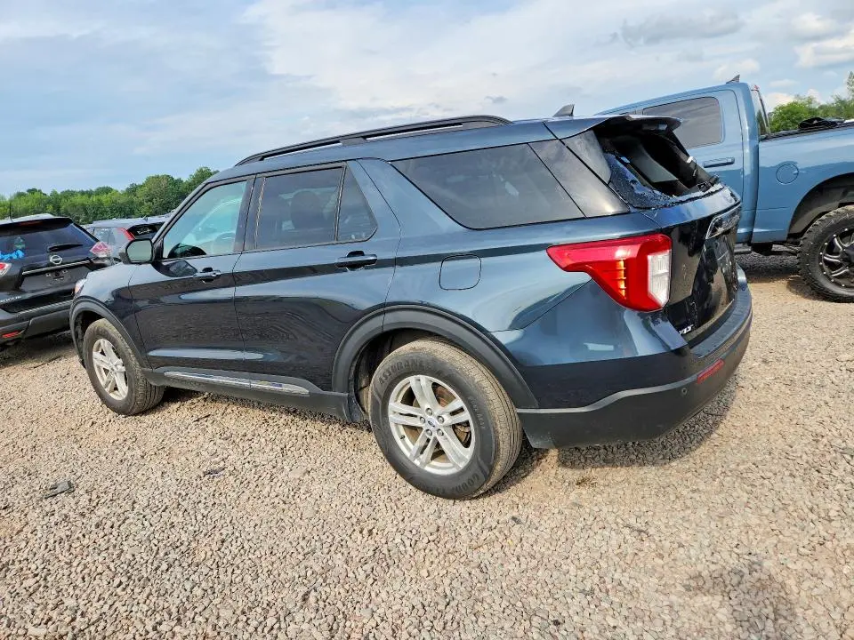 2022 FORD EXPLORER XLT  
