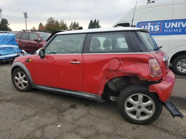 2010 MINI COOPER   