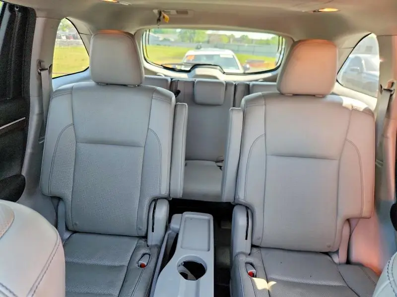 2016 TOYOTA HIGHLANDER LIMITED PLATINUM  