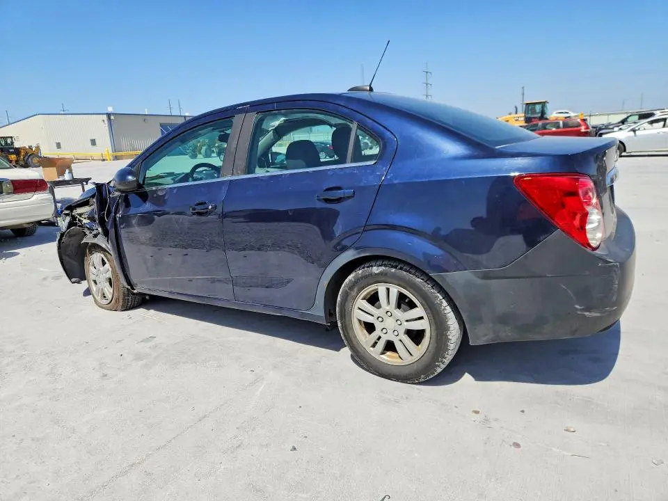 2015 CHEVROLET SONIC LT  