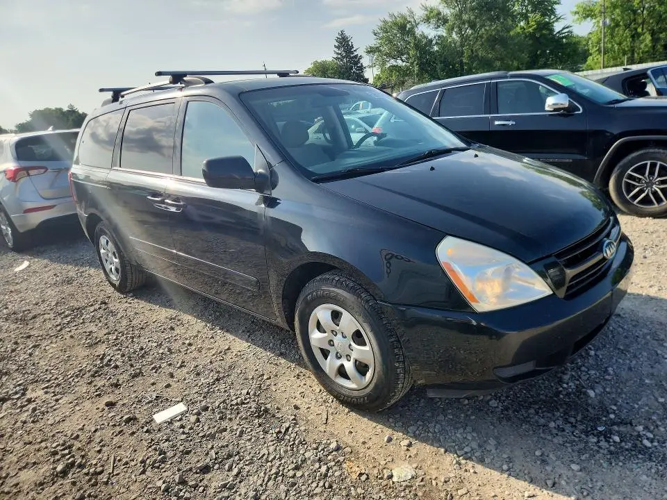 2010 KIA SEDONA LX  