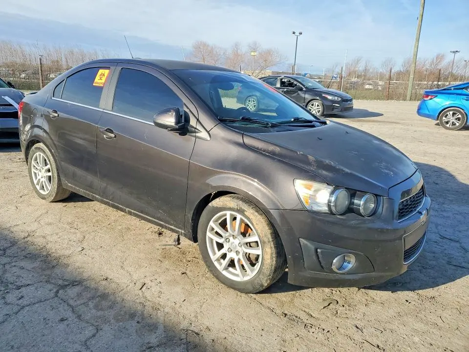 2016 CHEVROLET SONIC LT  