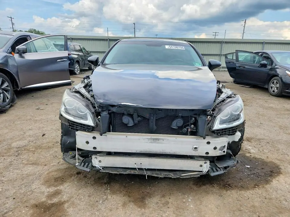 2013 LEXUS LS 460  