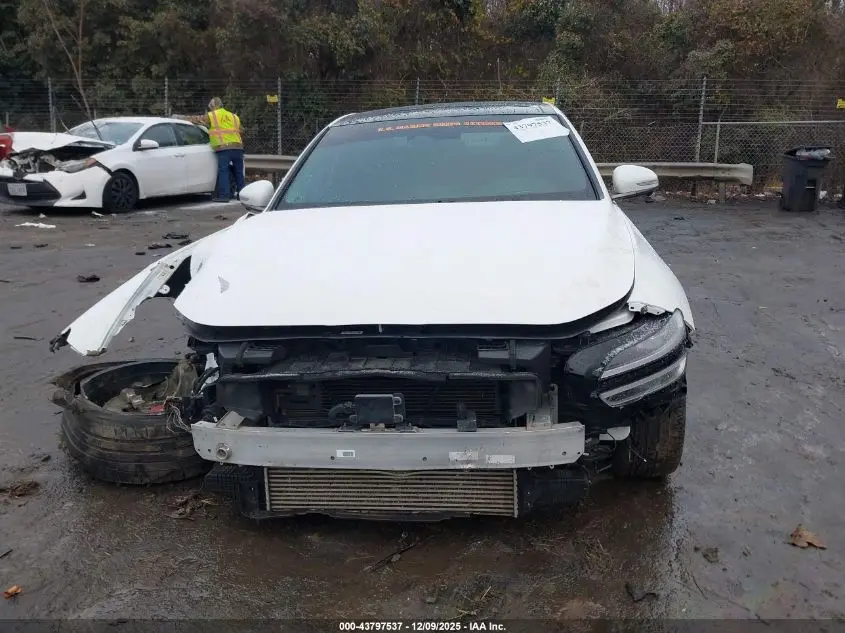 2022 GENESIS G70 3.3T
