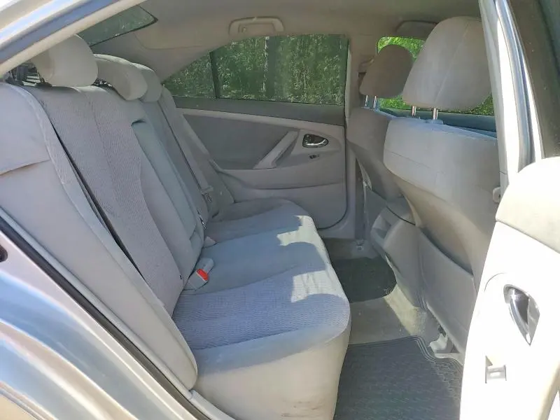 2010 TOYOTA CAMRY BASE  