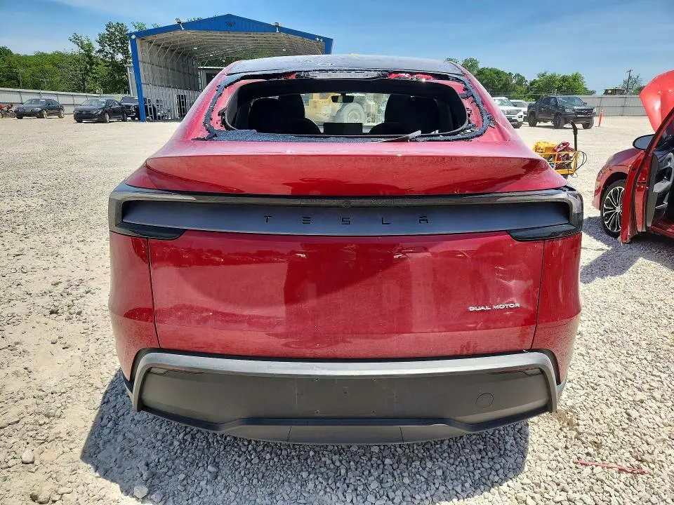 2026 TESLA MODEL Y   