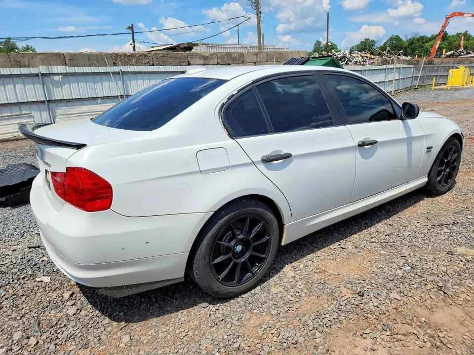 2011 BMW 328   